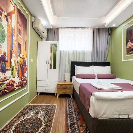 Secret Garden - Basement Apartment