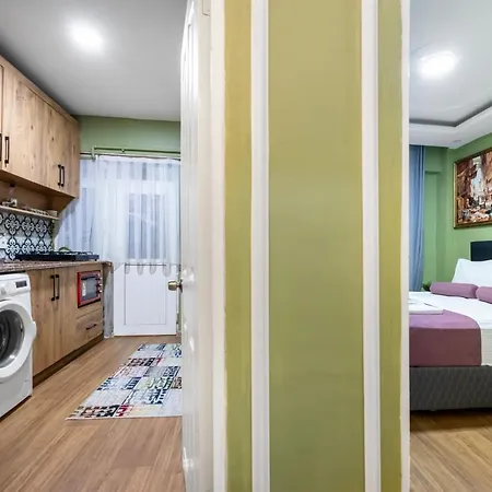 Secret Garden Apartment
